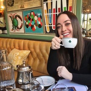 Meet your Posher, Ella